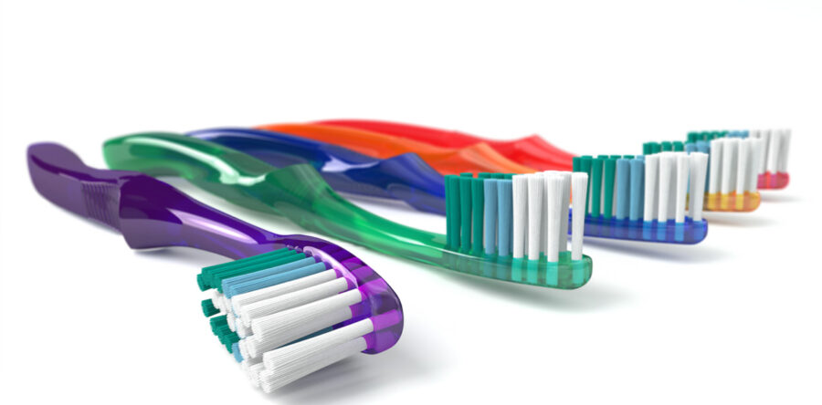 Зубная щетка – серьезный инструмент