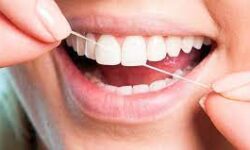 Как использовать зубную нить правильно