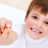 Что делать если ребенок выбил молочный зуб?
