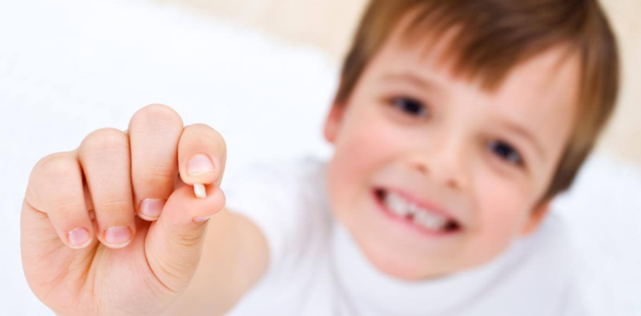 Что делать если ребенок выбил молочный зуб?